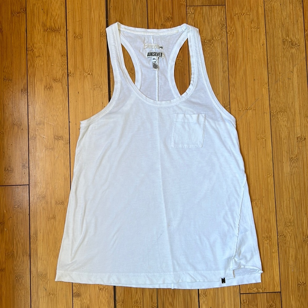 ❤️‍🔥 $5 or 3 / $12 ❤️‍🔥 - White Racerback Tank Top - Quiksilver XS